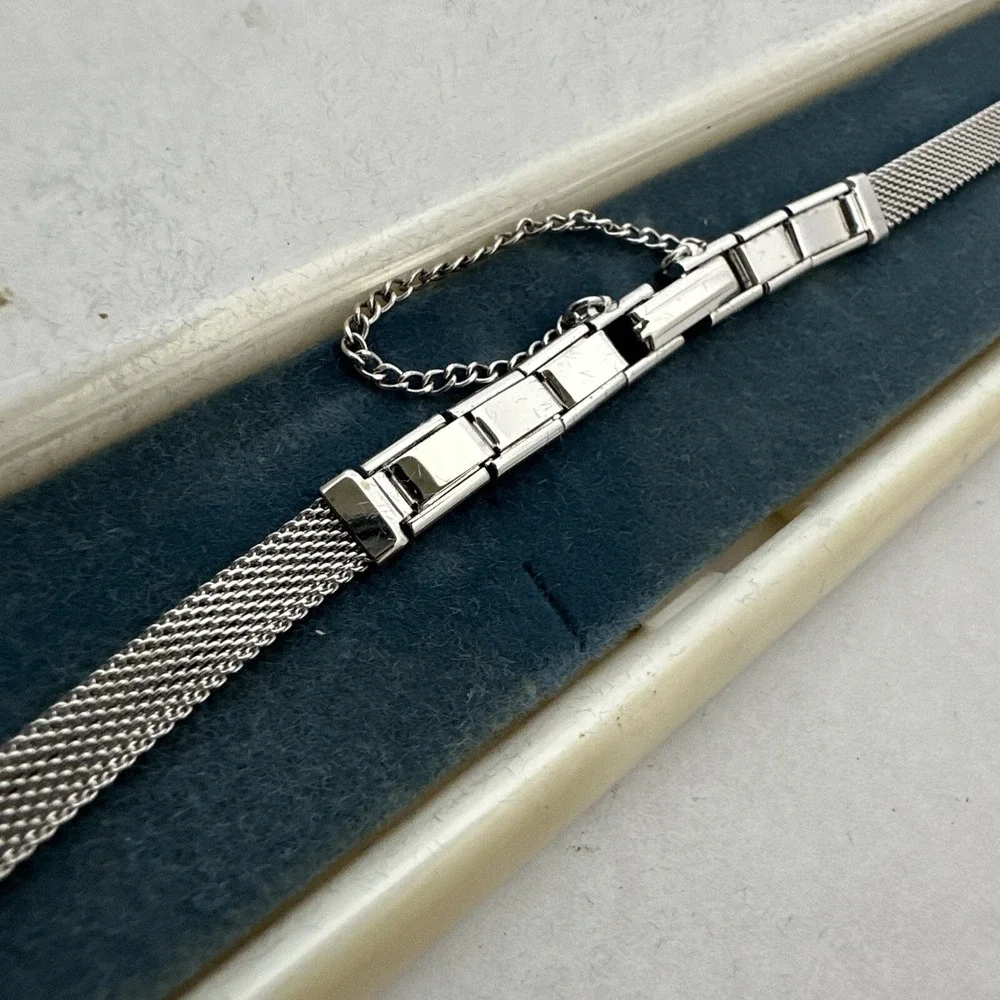 Vintage JB Jacoby Bender Silver Tone Mesh Watch Band Safety Chain T-Bar End Case